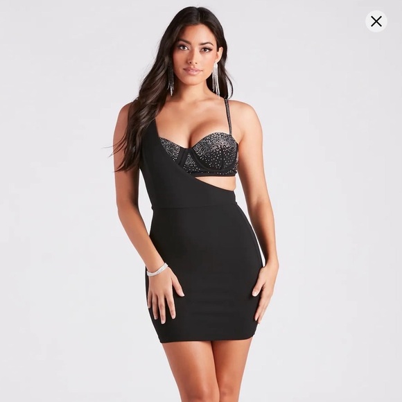 Windsor black dress with bra - Picture 1 of 5